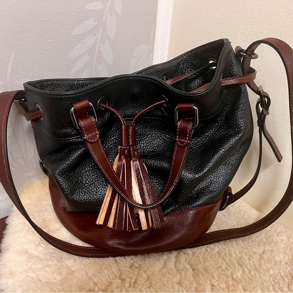 Divina Firenze black & brown leather drawstring bucket bag purse convert xbody - Picture 2 of 11